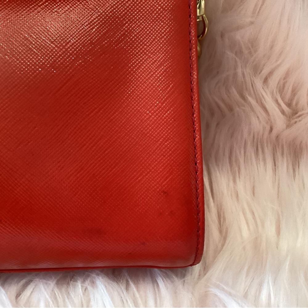 MCM red mini bag with gold chain hand strap and removable crossbody chain strap - Picture 5 of 16